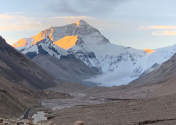 Mt. Everest sunrise view from Rongbuk Monastery, Tibet