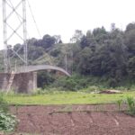 suspension-bridge-Taudaha-flat-hike