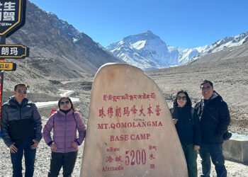 Mount-Everest-view-from-Rongbuk-Monastery-Everest-Base-Camp-Tibet